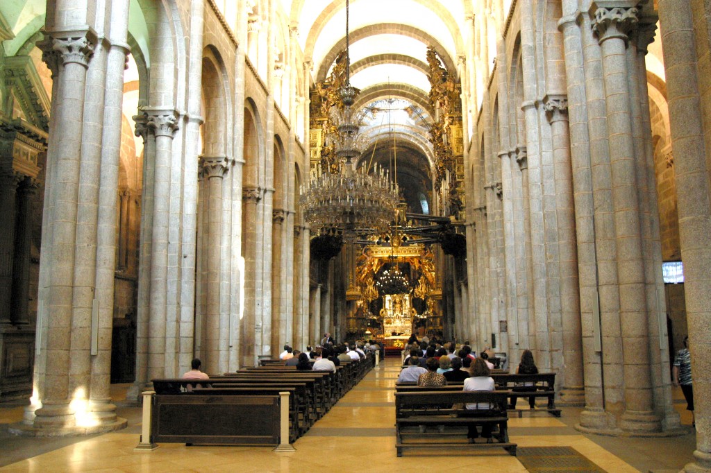 Atacan a sacerdote en Catedral Santiago de Compostela